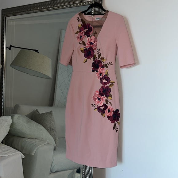 TRINA TURK Knightly Embroidered Applique 2 - Picture 4 of 12